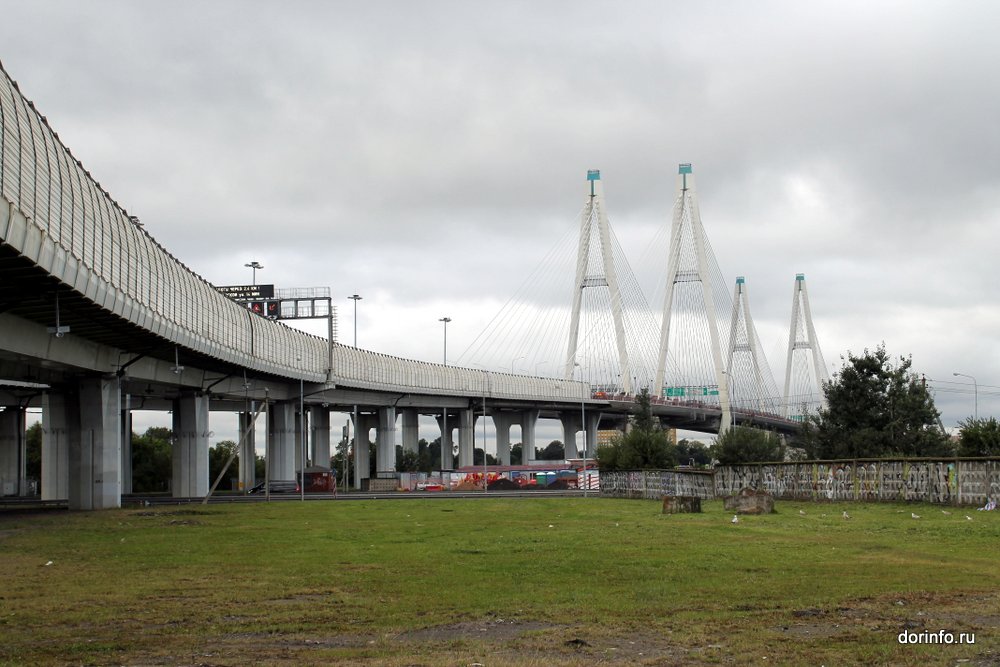 На КАД Петербурга между Мурманским шоссе и вантовым мостом перекроют две полосы