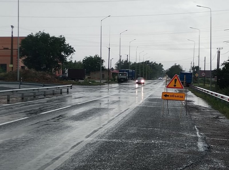 Участок трассы А-167 на въезде в Буденновск подтоплен