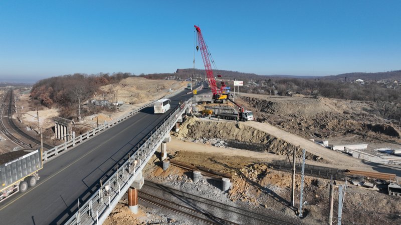 Строительство путепровода на трассе А-370 Уссури у Кипарисово в Приморье завершат в июне