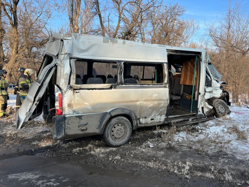 В ДТП с маршруткой в Волгограде погибли три человека 