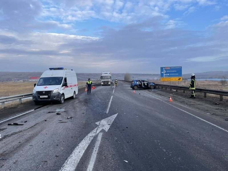 В утреннем ДТП на трассе Р-255 Сибирь под Красноярском погибла женщина