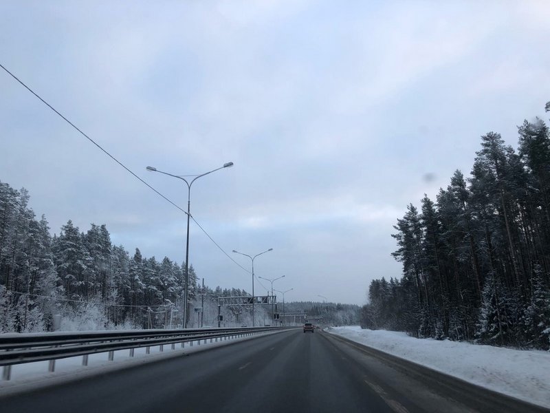 Экипажи ДПС круглосуточно дежурят на дорогах Челябинской области из-за морозов