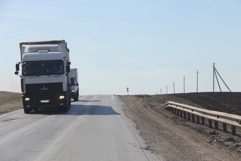 Для грузовиков закрыли два участка трассы А-215 в Вологодской области
