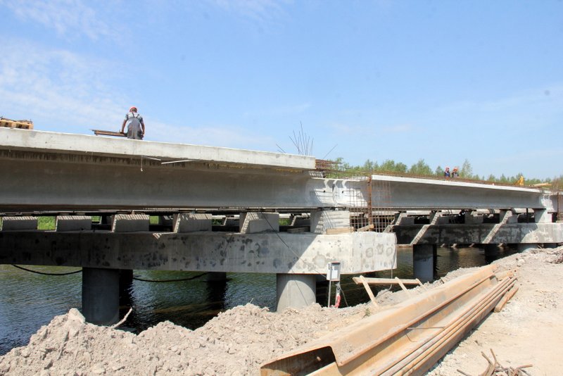 Мост через реку Чална в Карелии практически готов