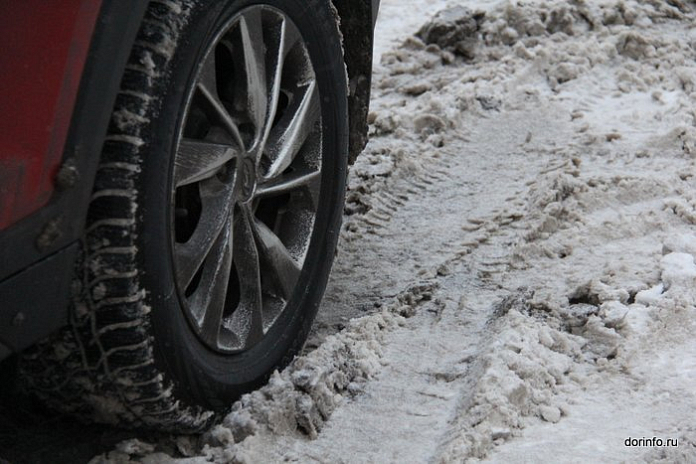 Полмиллиона кубометров снега убрали с трассы М-4 Дон в Ростовской области во время стихии в конце марта