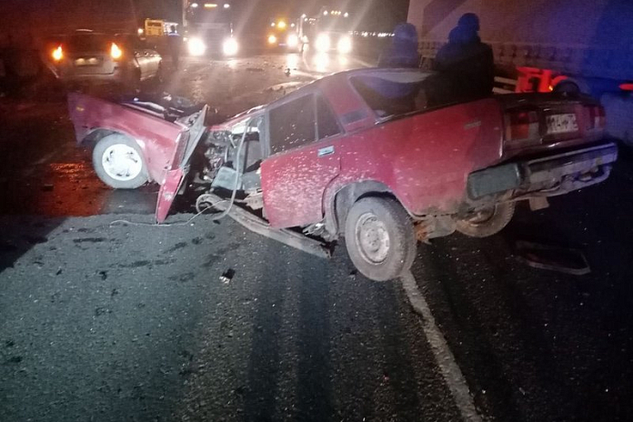 В Тюменской области несовершеннолетний водитель устроил ДТП с тремя погибшими