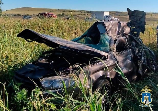 Четыре человека погибли в ночном ДТП на Ставрополье
