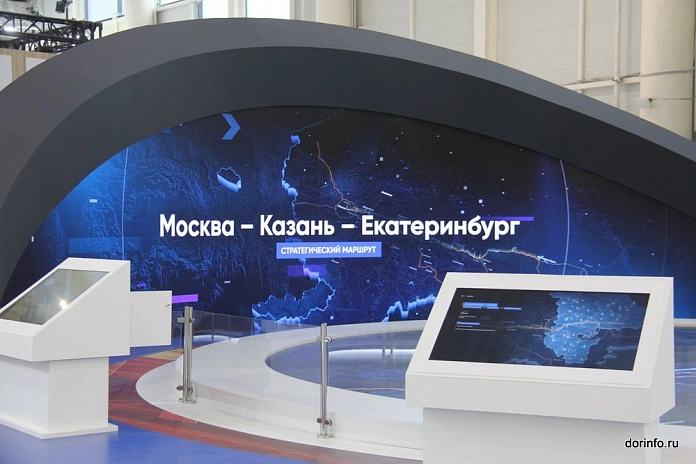 Перед открытием участка трассы М-12 во Владимирской области дорожники устроили велопробег