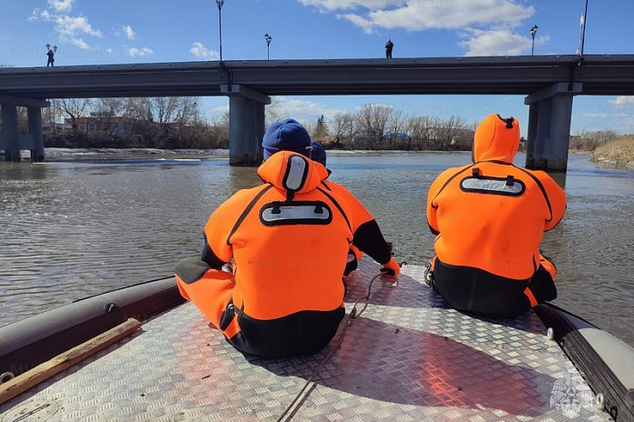 Паводок в Кургане: подтоплены СНТ и ДНТ, вода переливается через Малочаусовский мост