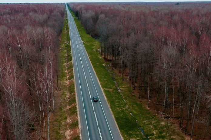 Слоями износа защитили 33 км трассы А-130 в Калужской области