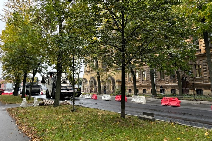 Пять дорог отремонтировали в этом году на Васильевском острове Петербурга
