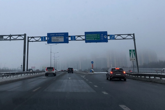 На КАД Петербурга между развязкой на Мурино и проспектом Энгельса перекроют две полосы