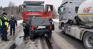 Водитель «Нивы» погиб в аварии с грузовиком на трассе М-5 Урал в Челябинской области