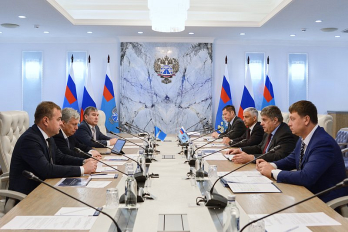Глава Росавтодора провел рабочую встречу с губернатором Ульяновской области