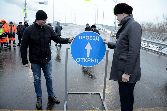 По путепроводу на улице Конституции СССР в Оренбурге запустили движение