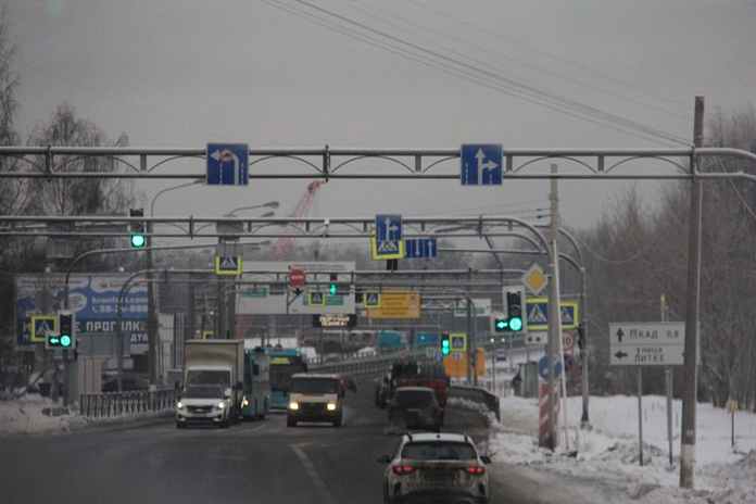 В Петербурге продолжается строительство дорог в Кронштадте