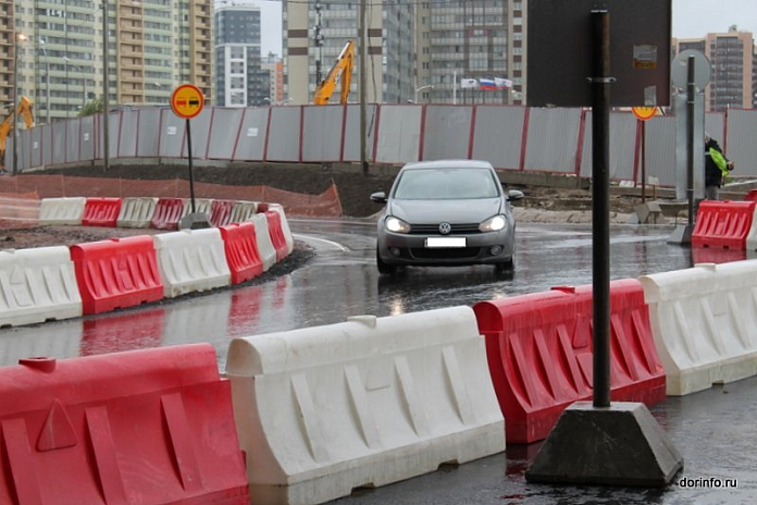 На намыве Васильевского острова в Петербурге в этом году откроют пять дорог