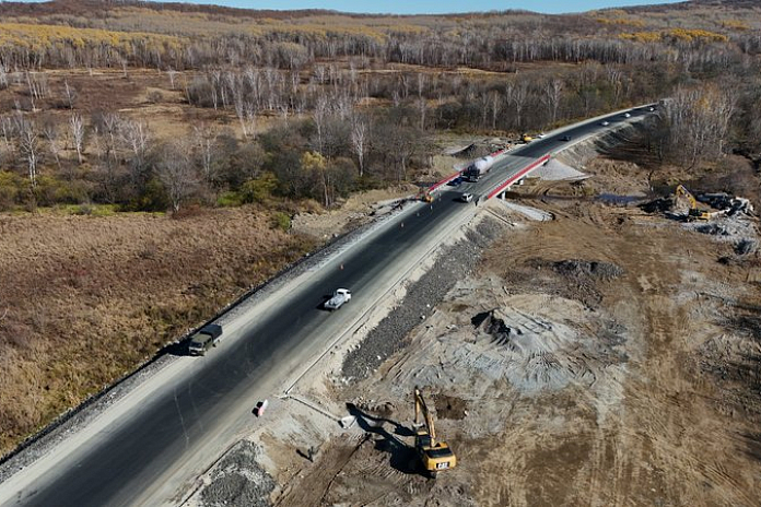 Завершается реконструкция моста через реку Лесную на трассе А-370 Уссури в Хабаровском крае