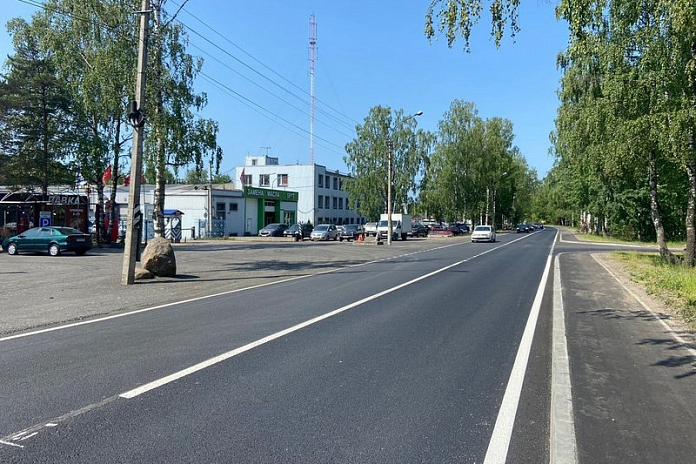 В Петербурге отремонтировали Песочное шоссе