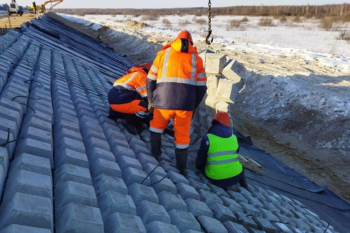 На шестом этапе строительства трассы М-12 Восток в Чувашии уложили 561 гибкую бетонную плиту