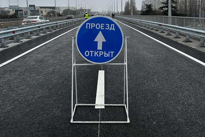 На Восточном обходе Симферополя открыли рабочее движение по двум путепроводам