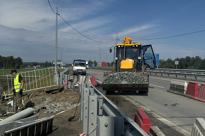 Восстановлено размытое дождями земполотно на трассе Р-256 Чуйский тракт в Алтайском крае