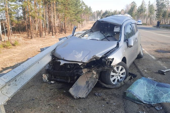 Ребенок и взрослый погибли в аварии на трассе Р-225 Сибирь в Иркутской области