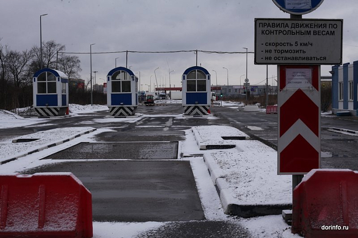 На ледовых переправах в Якутии установят пункты весового контроля
