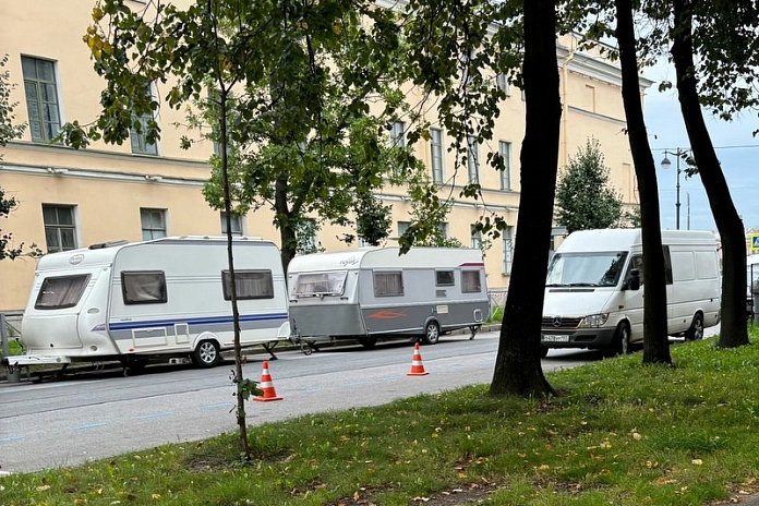 Из-за киносъемок ограничат движение в центре Петербурга