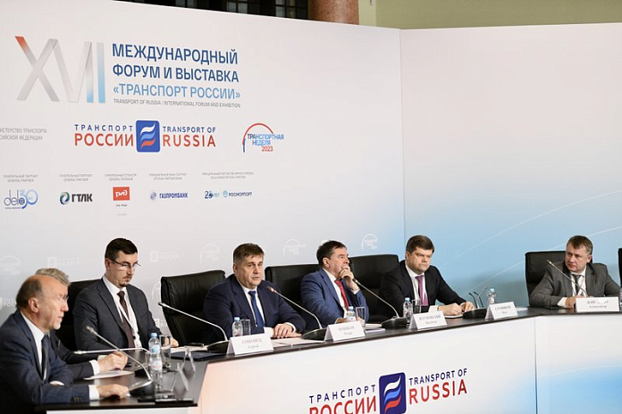 За восемь лет на федеральных трассах более 2 тыс. раз применили новые технологии и материалы
