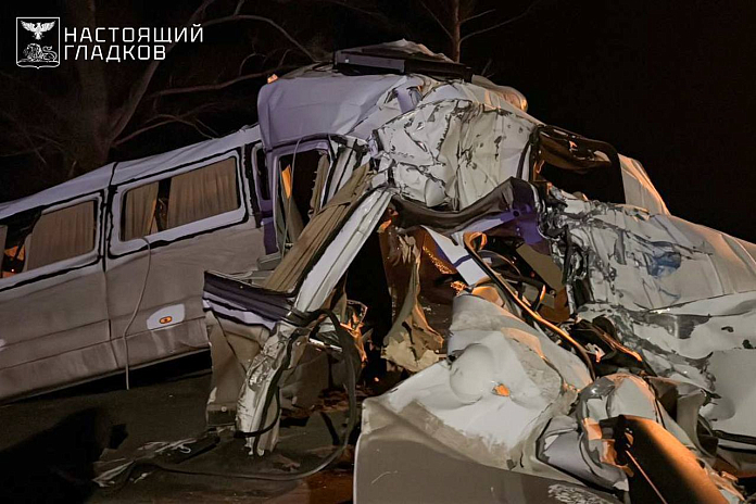 Шесть человек погибли в ДТП с двумя автобусами в Белгородской области