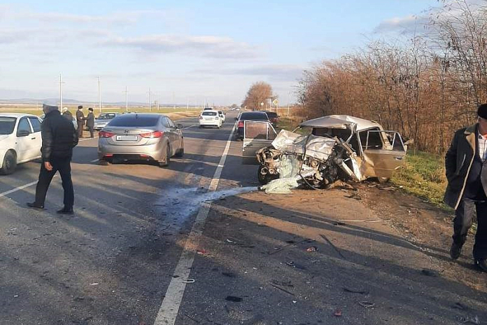 Двое погибли, четверо пострадали в массовом ДТП в Ингушетии