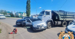 В тройном ДТП под Уфой погиб водитель машины Chevrolet Niva