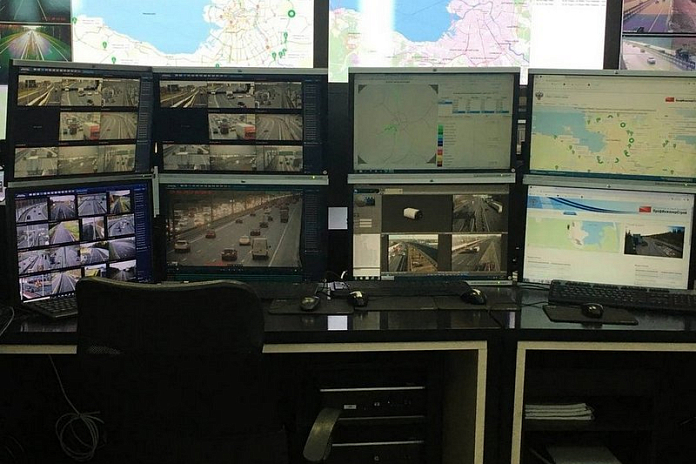 «Умные» системы появились еще на 50 км федеральных трасс в Ленобласти и Петербурге