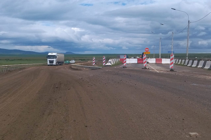 Ремонт моста через Большой Горекацан на трассе Р-258 Байкал в Забайкалье завершат в ноябре