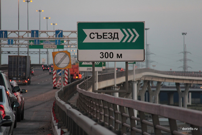 На неделю ограничат движение на дамбе в составе КАД Петербурга