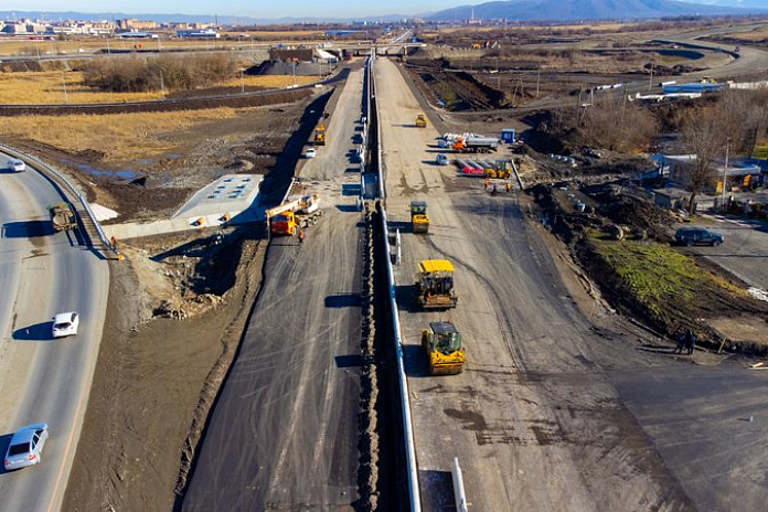 На обходе Владикавказа в Северной Осетии устроили 4 км дорожной одежды