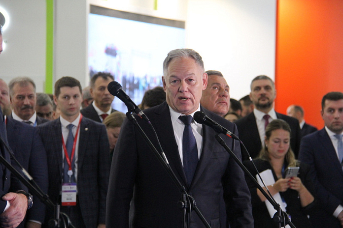 Глава Автодора рассказал о планах по реализации крупных дорожных проектов