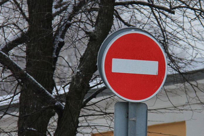 Новые ограничения движения введут в Петербурге 15 января