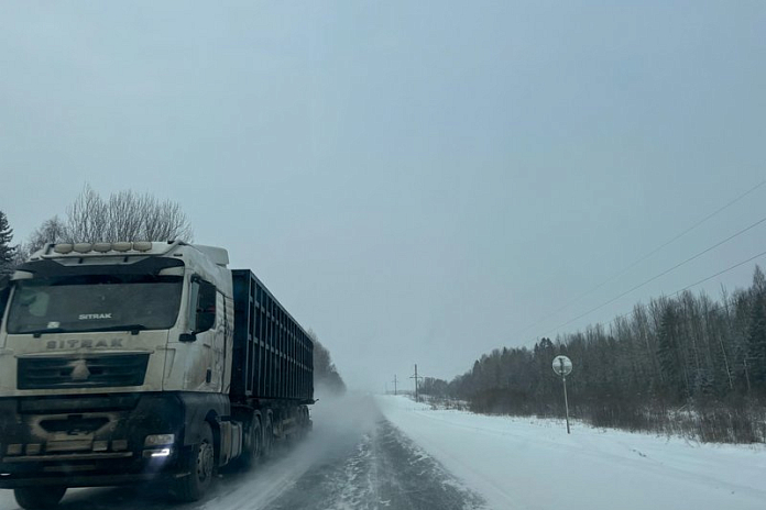 Из-за непогоды ограничено движение по трассе Р-257 Енисей в Красноярском крае