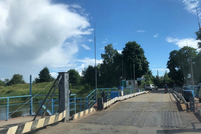 Открыли понтонный мост через Лену в Жигаловском районе Иркутской области