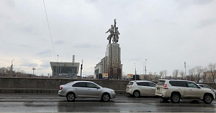 На дорогах Москвы сохраняются 8-балльные пробки