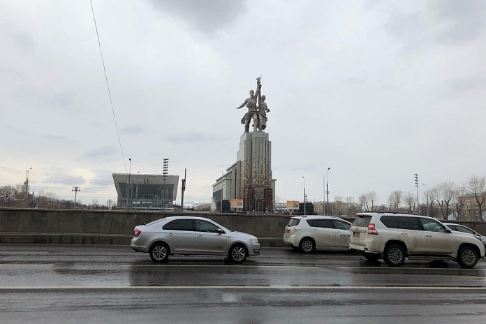 Массовая авария затруднила движение на проспекте Мира в Москве