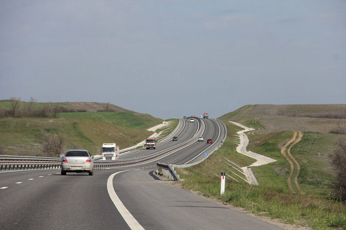 Завершается расширение участка трассы Р-22 Каспий на подъезде к Элисте в Калмыкии
