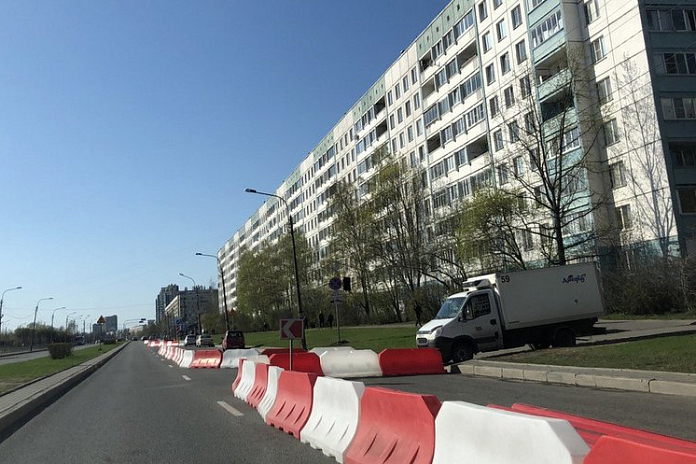 С 8 июня в четырех районах Петербурга ограничат движение транспорта